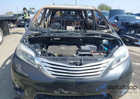 2017 Toyota Sienna Limited Premium 7 Passenger z USA, uszkodzony, nr VIN 5TDDZ3DC6HS160678